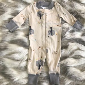 Hanna Andersson NB zipper sleeper